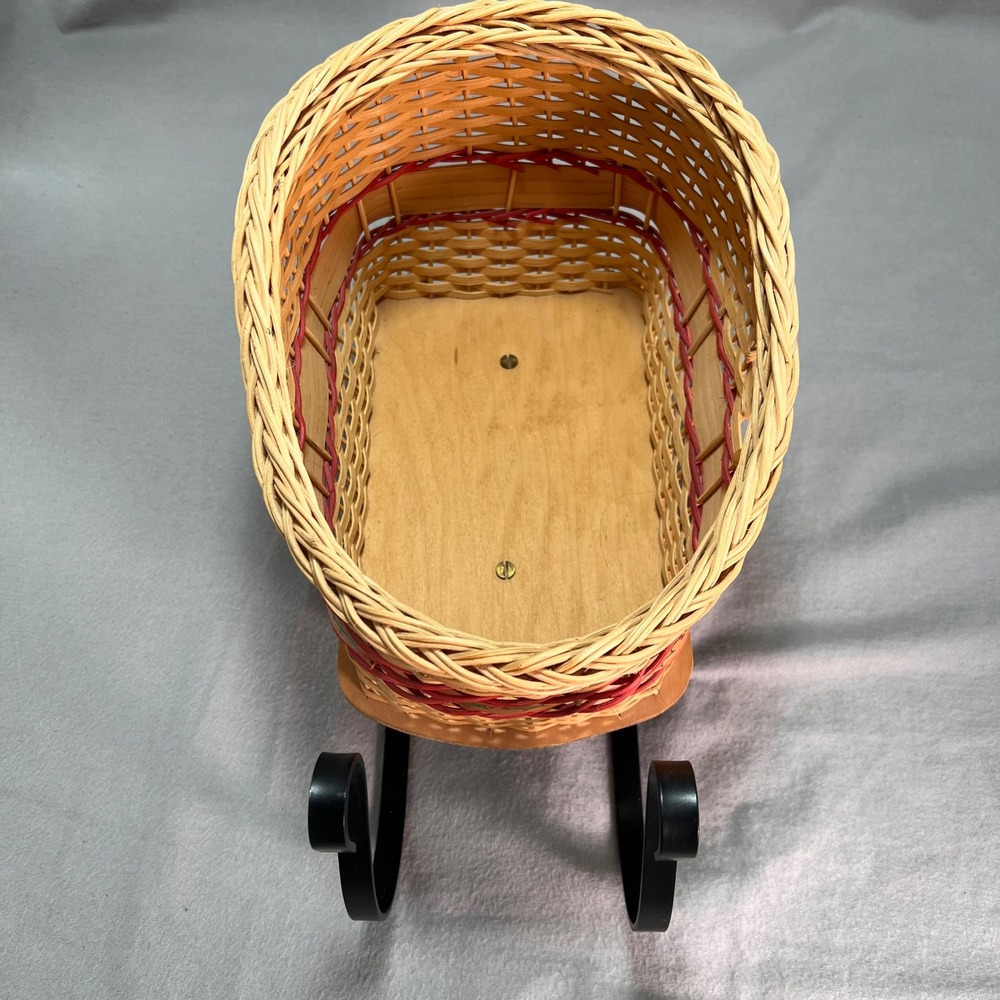 Handwoven Sleigh Basket Hand Painted Holly Band Cozy Cottage Holiday Decor - Picture 5 of 12